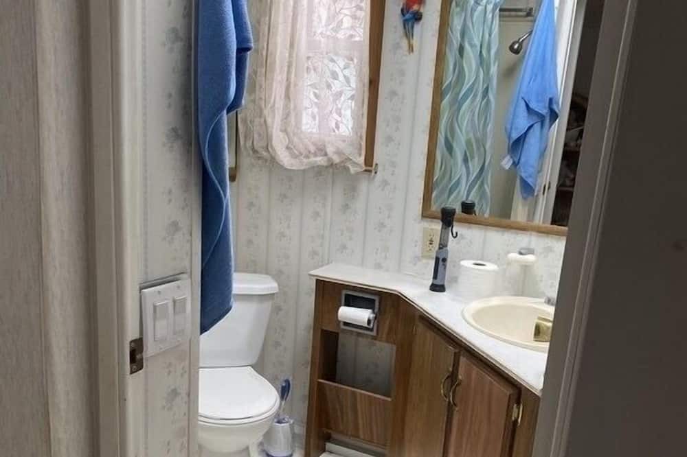 Photo of Bathroom in Pefferlaw