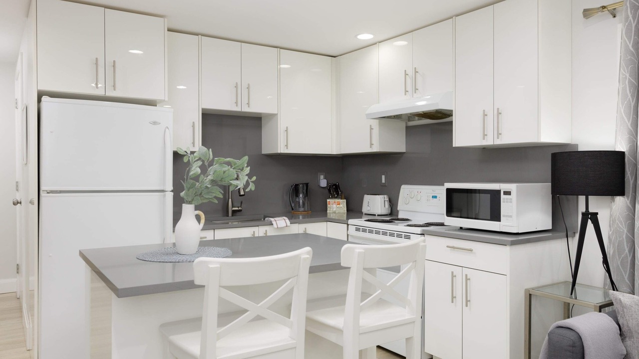 Photo of Kitchen in District of North Vancouver