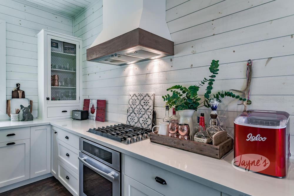 Photo of Kitchen in Baysville