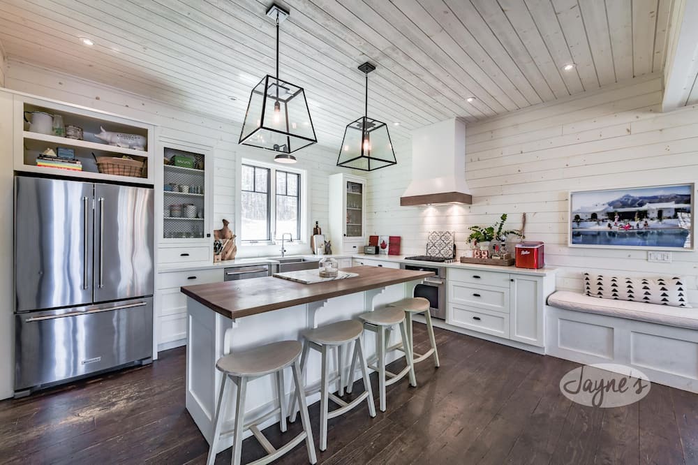 Photo of Kitchen in Baysville