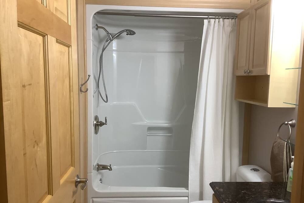 Photo of Bedroom in Traverse Bay
