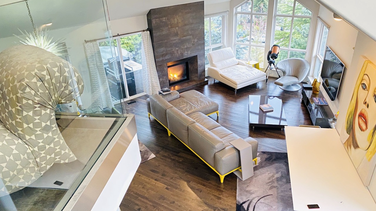 Photo of Livingroom in Guildford