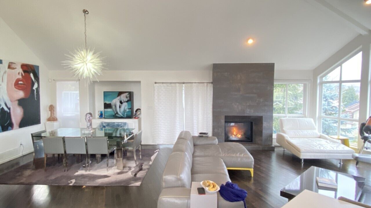 Photo of Livingroom in Guildford