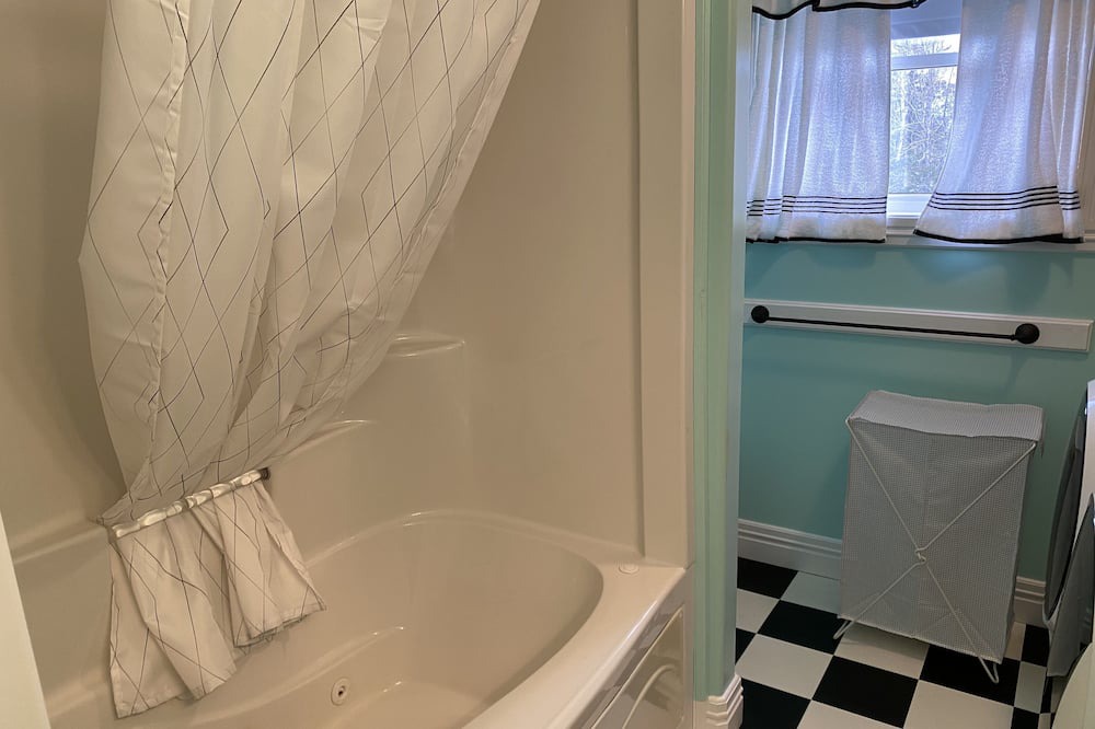 Photo of Bathroom in Halifax County