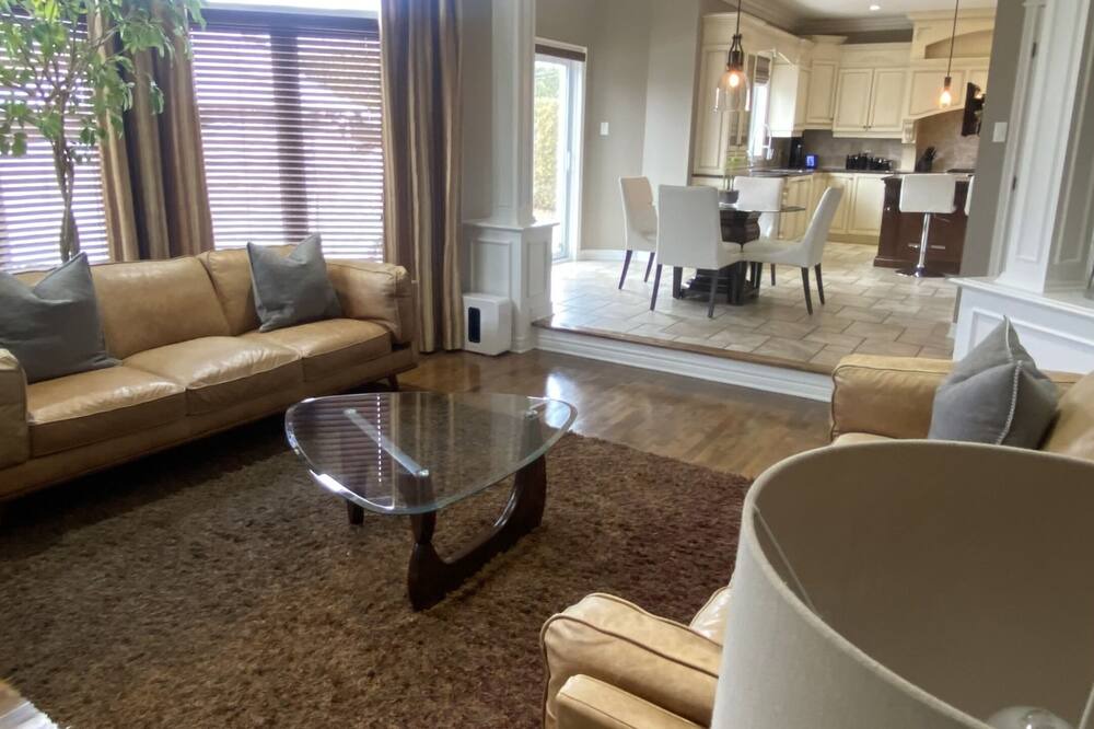 Photo of Livingroom in Blainville