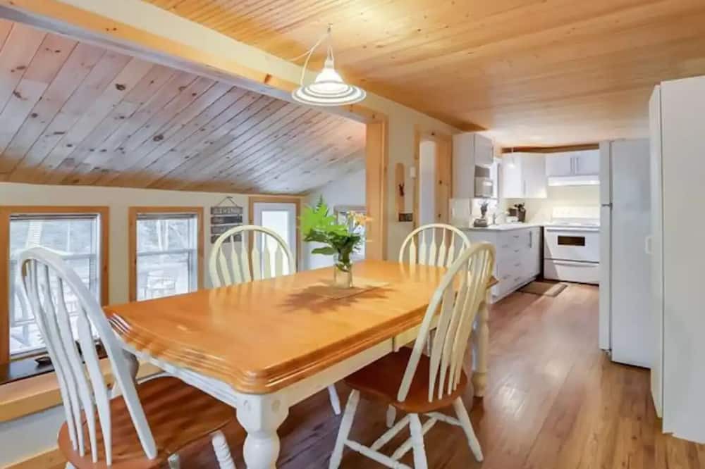 Photo of Kitchen in Val-des-Monts