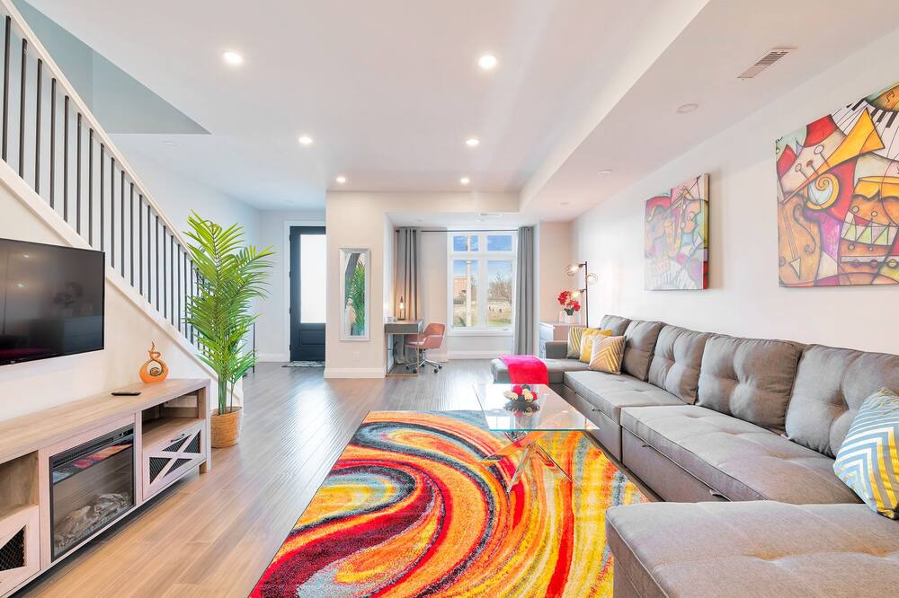 Photo of Livingroom in Walkerville