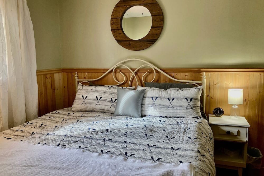 Photo of Bedroom in Trent Lakes