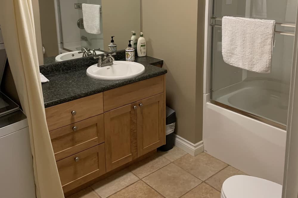 Photo of Bathroom in Crawford