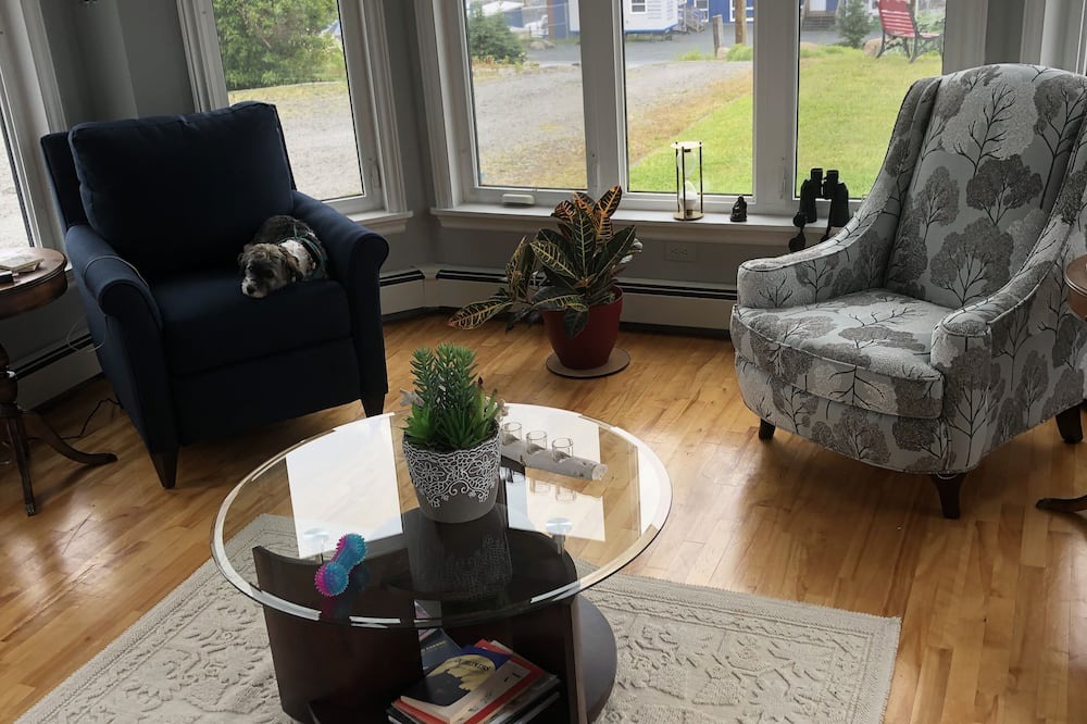 Photo of Livingroom in Halifax County