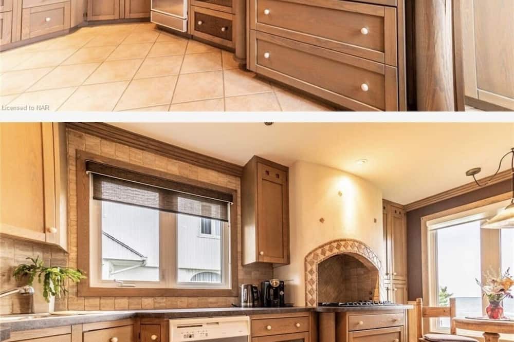 Photo of Kitchen in Port Colborne