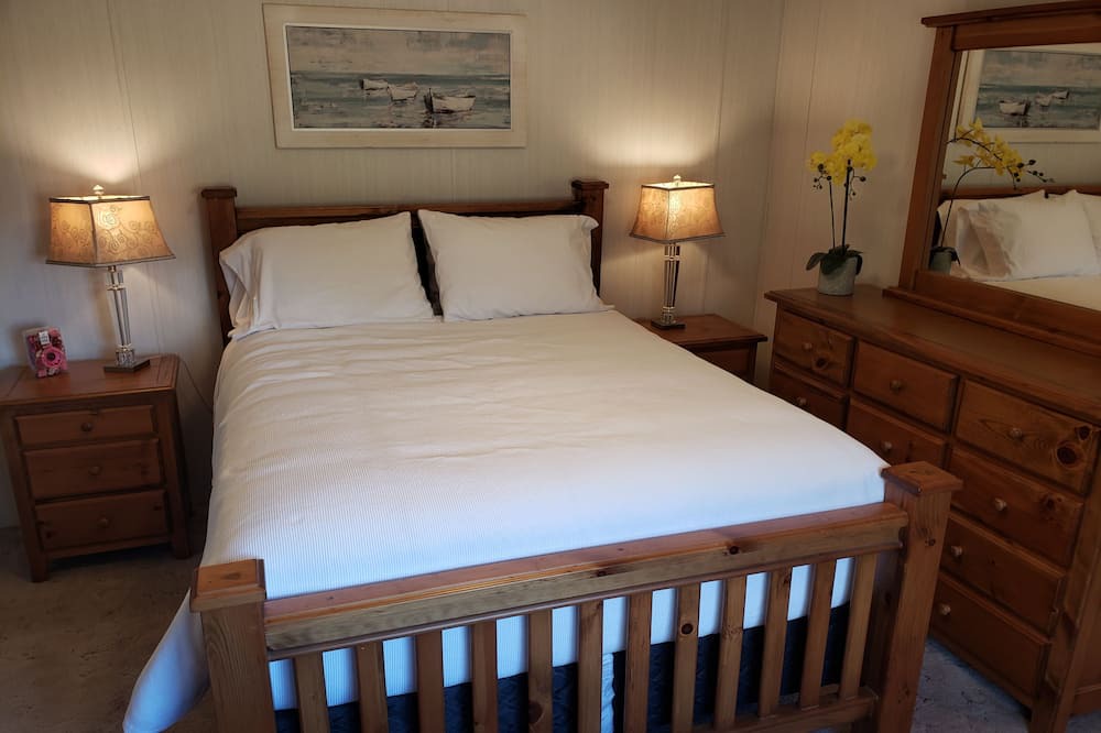 Photo of Bedroom in Port Alberni