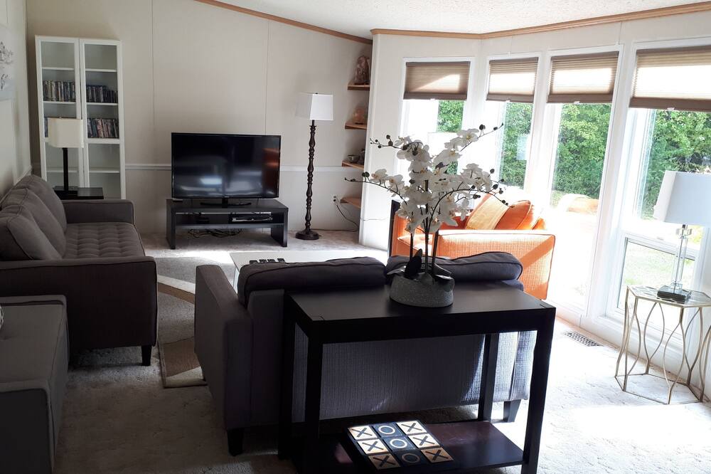 Photo of Livingroom in Port Alberni