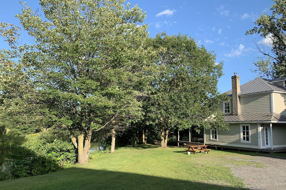 Photo of Outdoor in Saint-Cuthbert