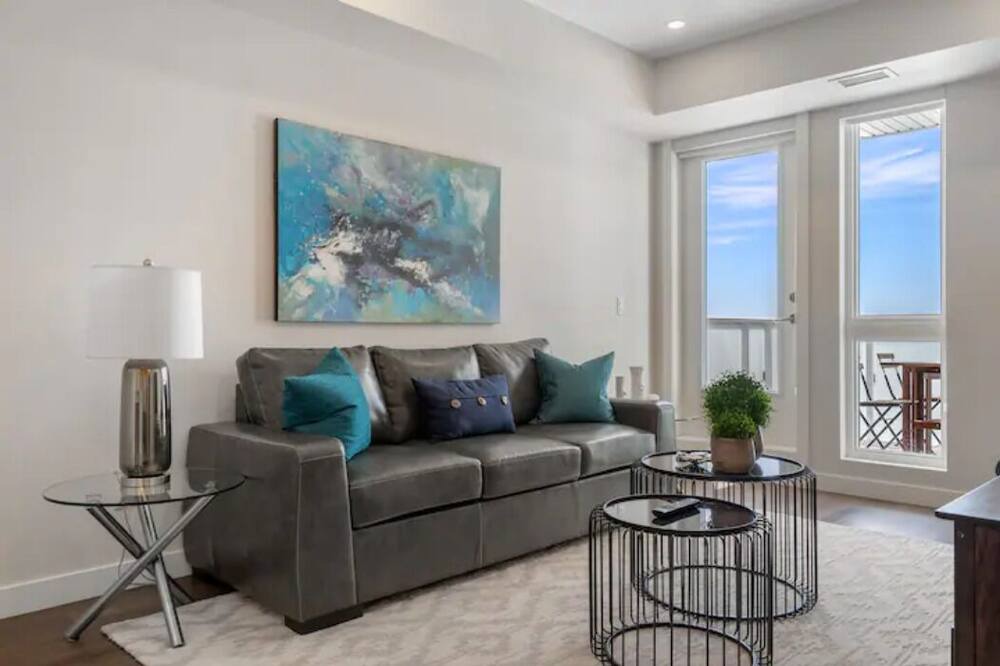 Photo of Livingroom in Southwest Calgary