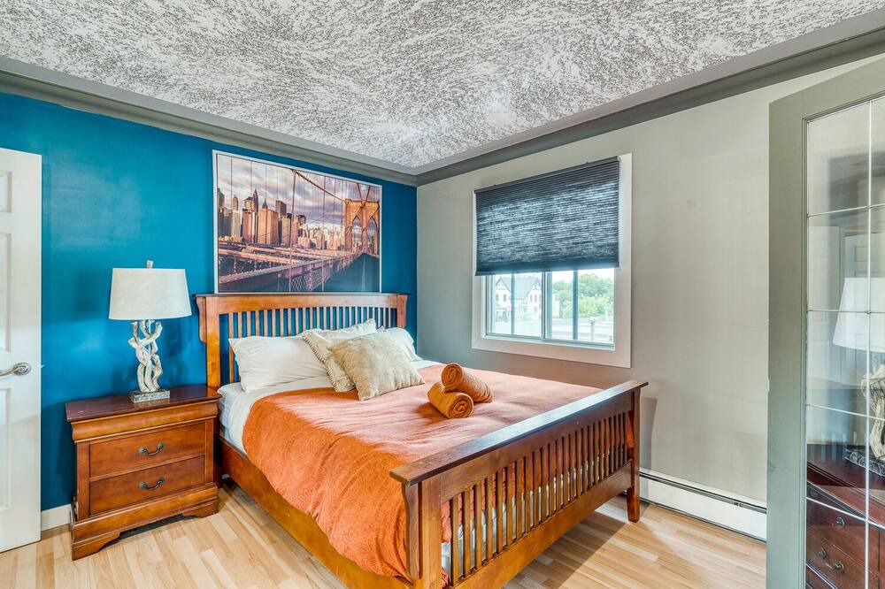 Photo of Bedroom in Mission District