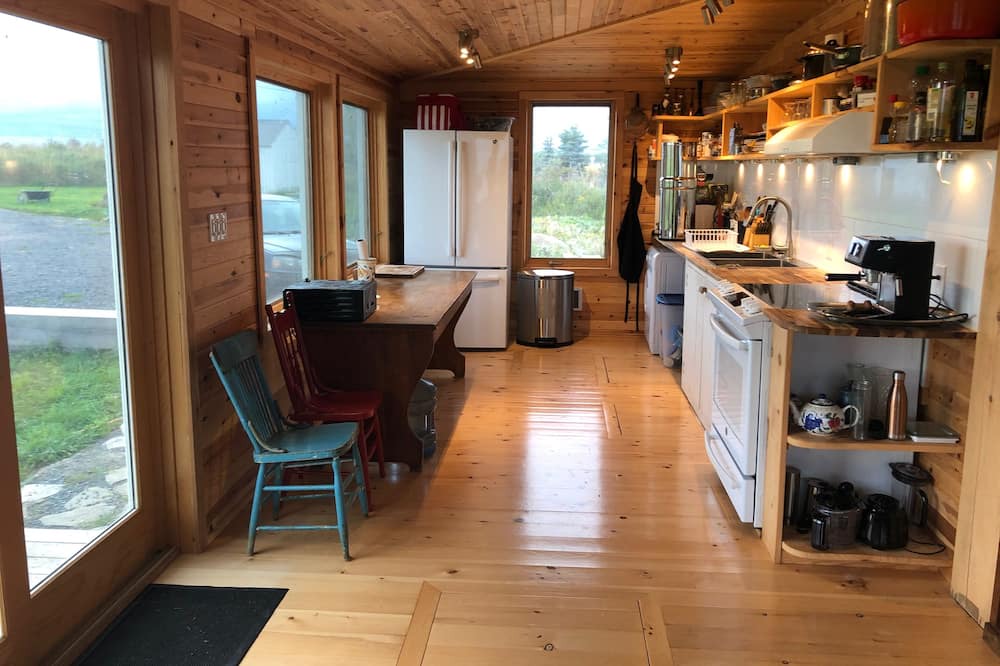 Photo of Livingroom in Wolfe Island