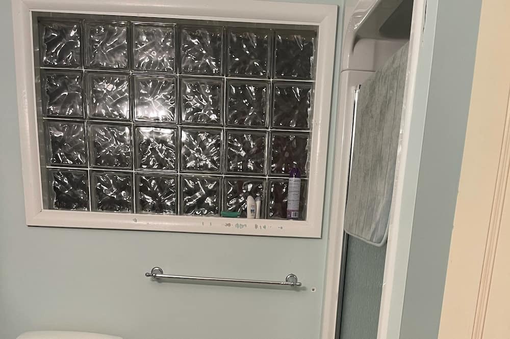 Photo of Bathroom in Calabogie