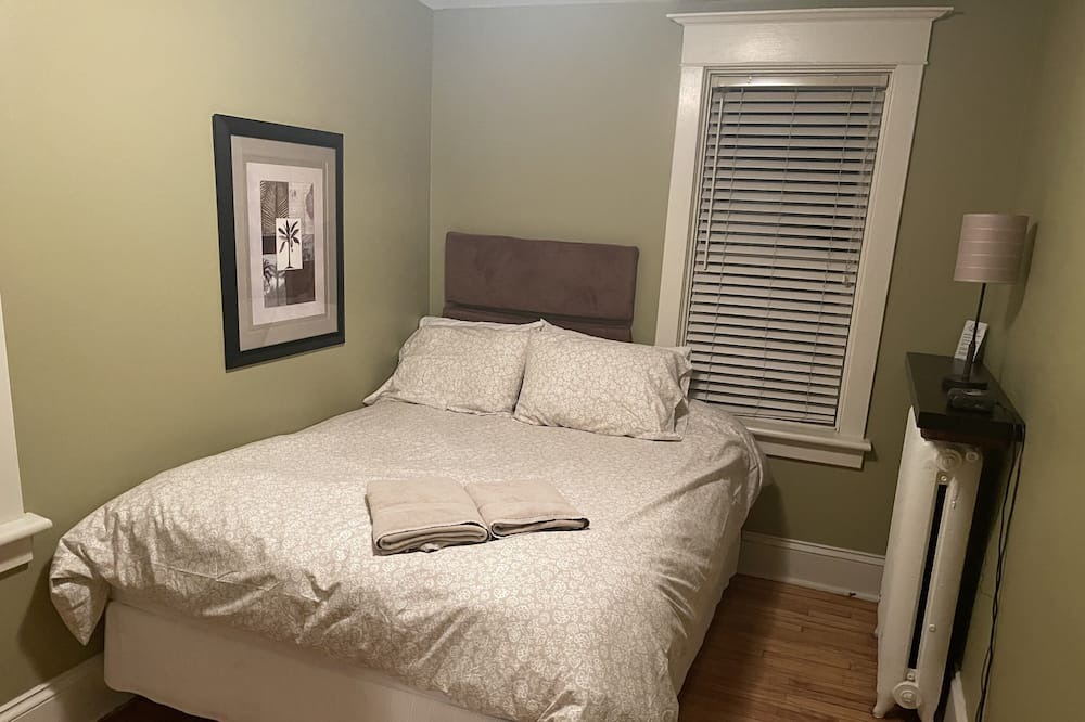 Photo of Bedroom in Calabogie