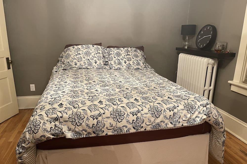 Photo of Bedroom in Calabogie