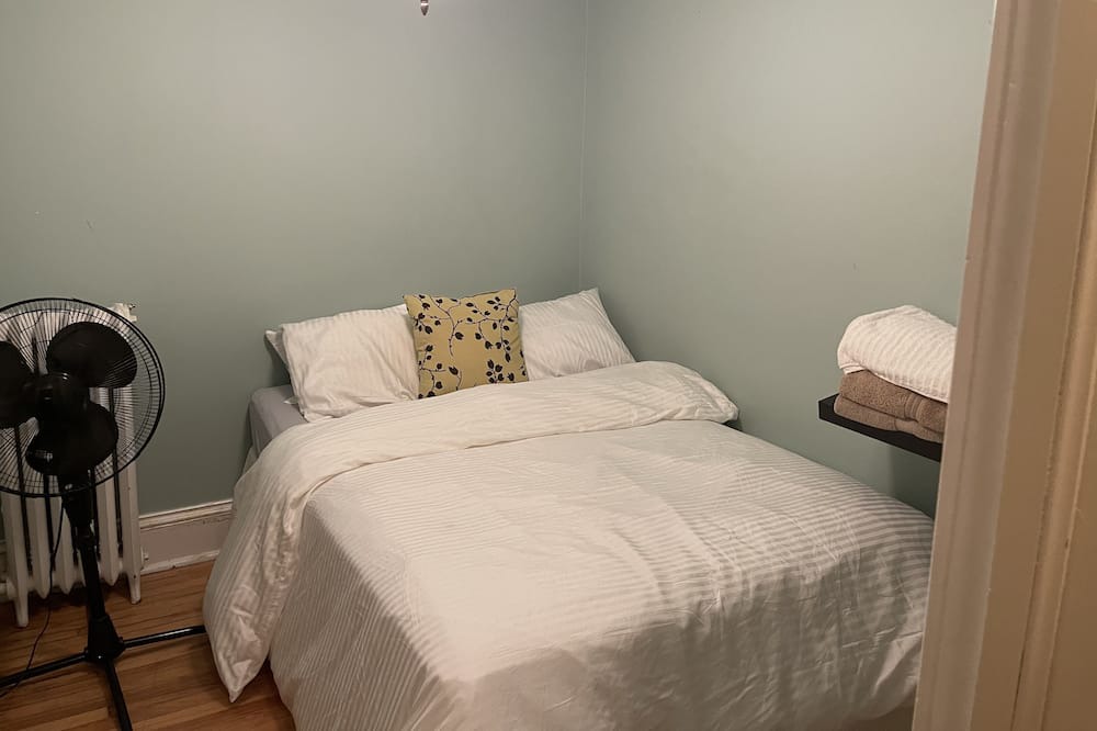 Photo of Bedroom in Calabogie
