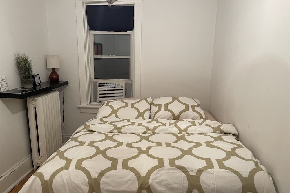 Photo of Bedroom in Calabogie