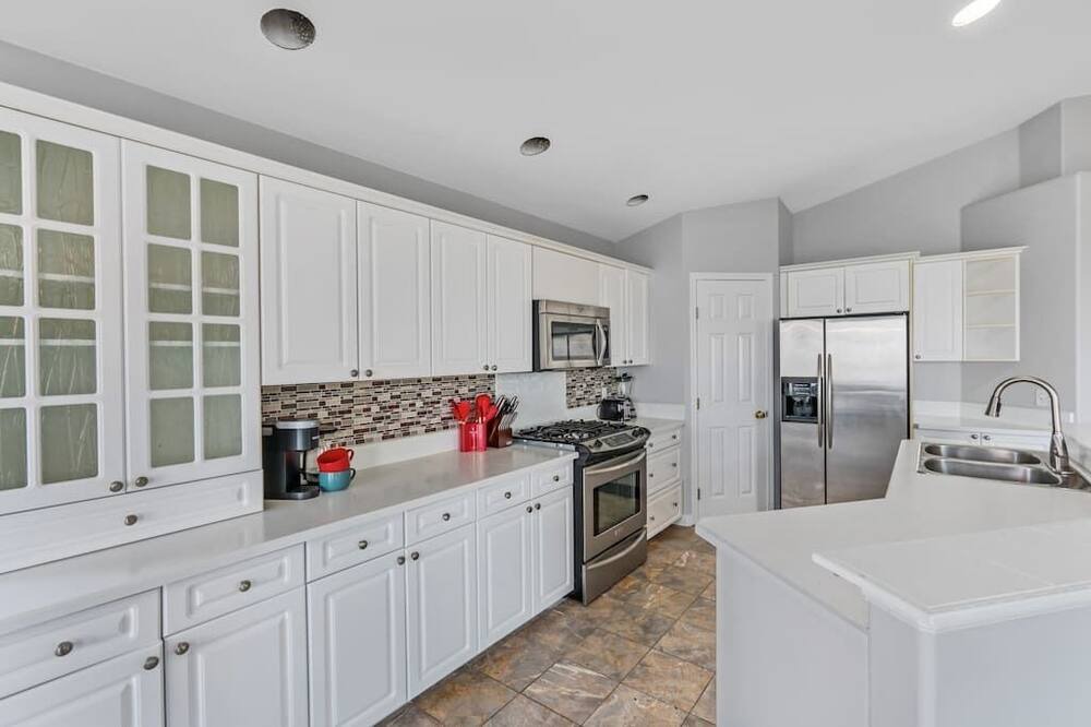 Photo of Kitchen in West Kelowna Estates