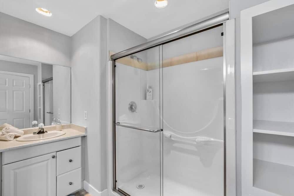 Photo of Bathroom in West Kelowna Estates