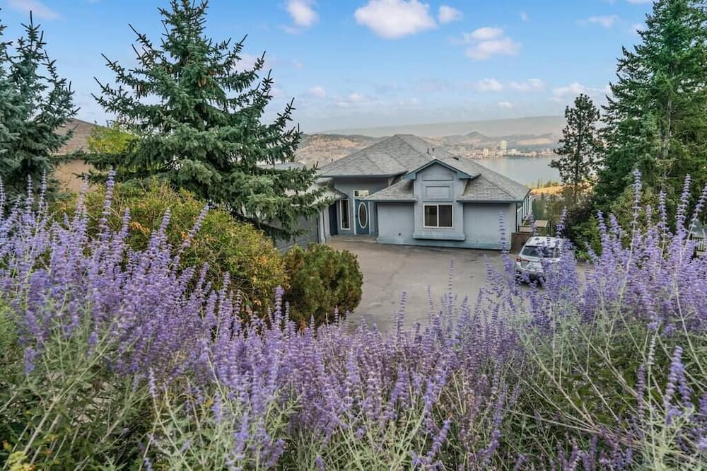 Photo of Outdoor in West Kelowna Estates
