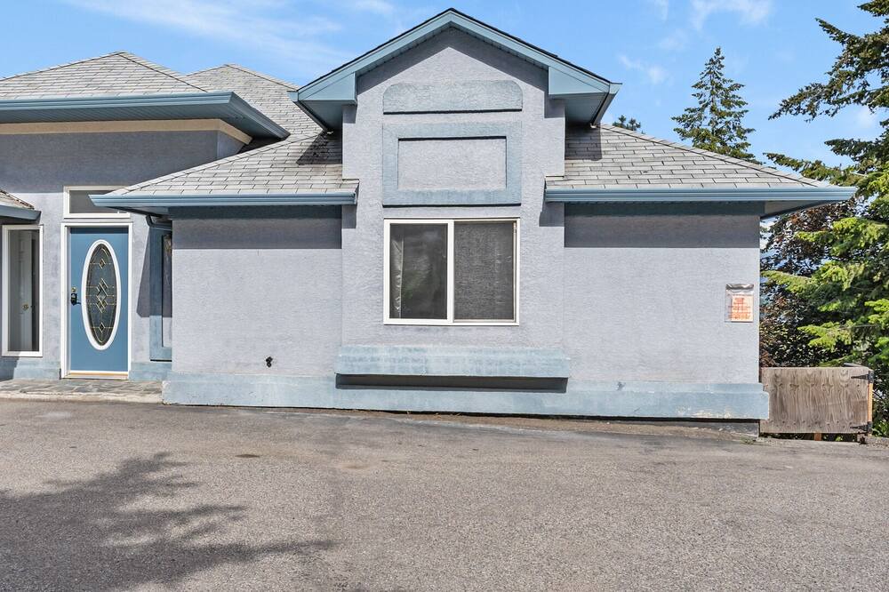 Photo of Outdoor in West Kelowna Estates