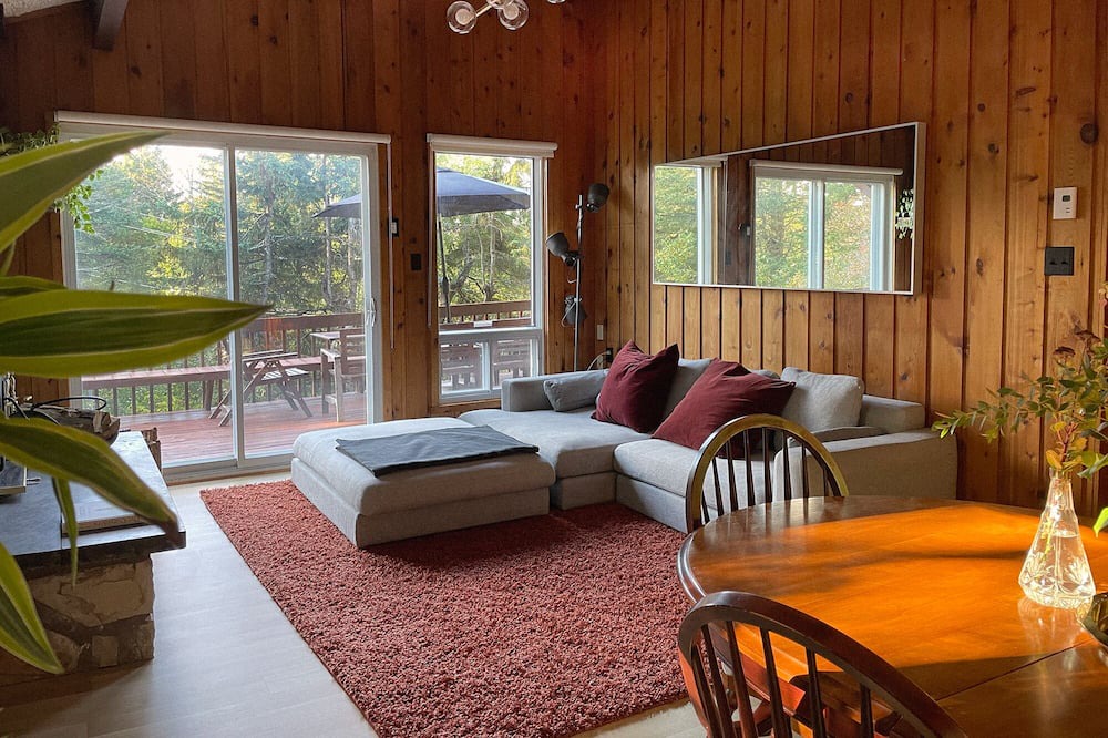 Photo of Livingroom in Sainte-Agathe-des-Monts