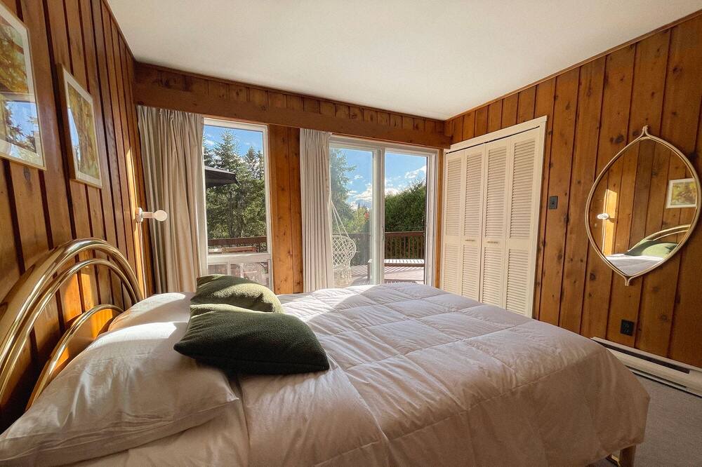 Photo of Bedroom in Sainte-Agathe-des-Monts
