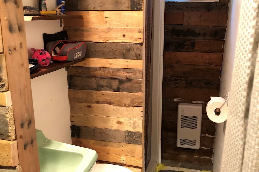 Photo of Bathroom in Lac-McGregor