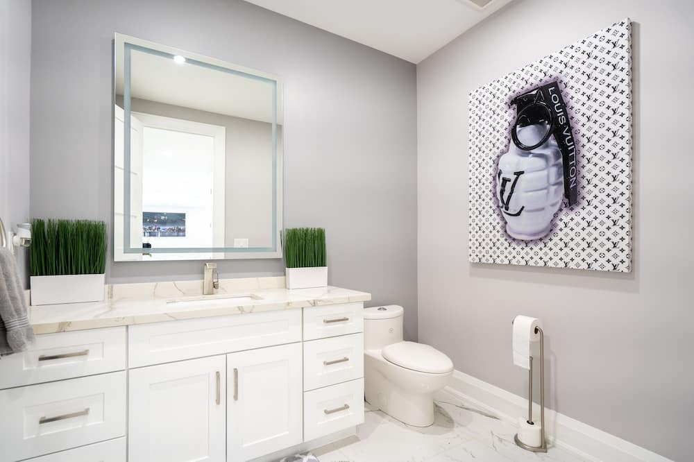 Photo of Bathroom in Humber Bay