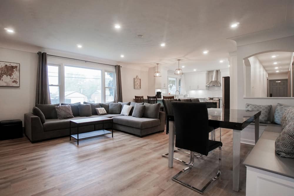 Photo of Livingroom in Grimsby