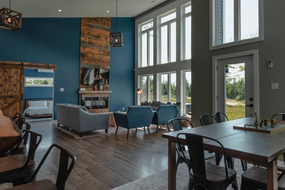 Photo of Livingroom in Newport Landing