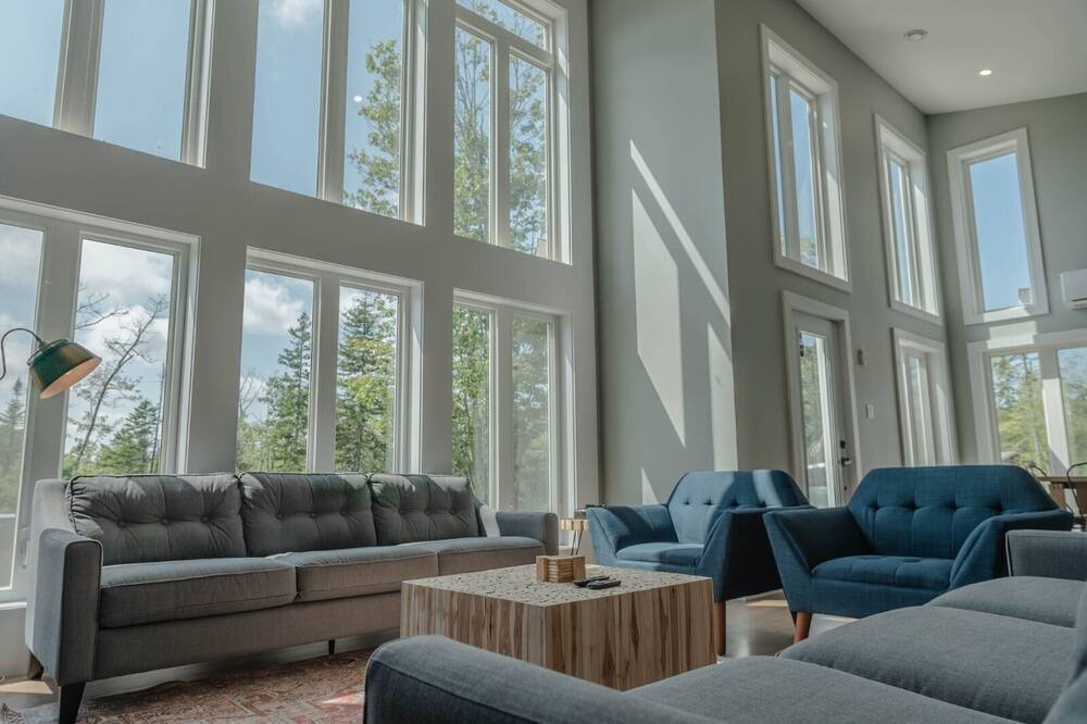 Photo of Livingroom in Newport Landing