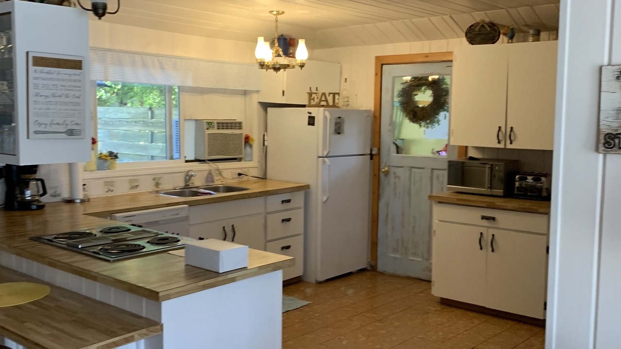 Photo of Kitchen in Christina Lake