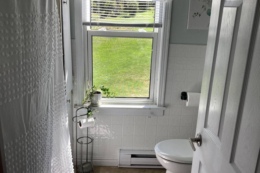 Photo of Bathroom in Kiersteadville
