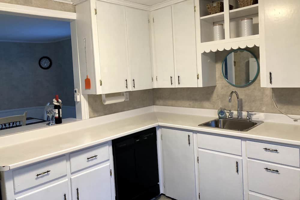 Photo of Kitchen in Kiersteadville