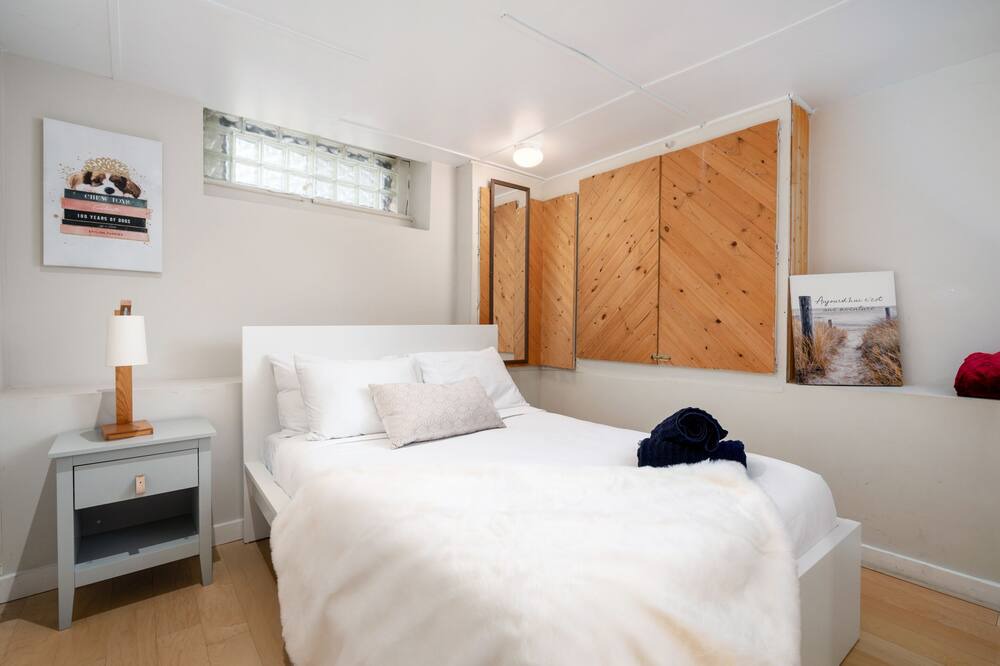 Photo of Bedroom in Gay Village