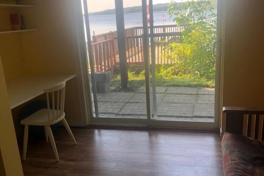 Photo of Bedroom in Pontiac