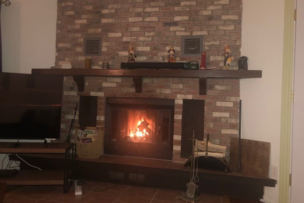 Photo of Livingroom in Pontiac