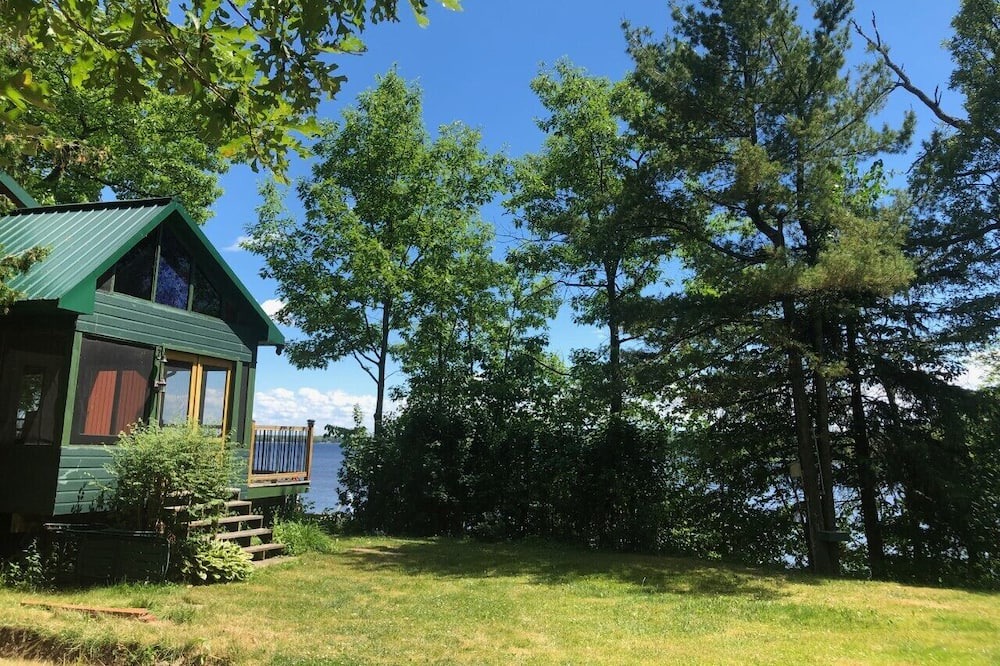 Photo of Outdoor in Pontiac