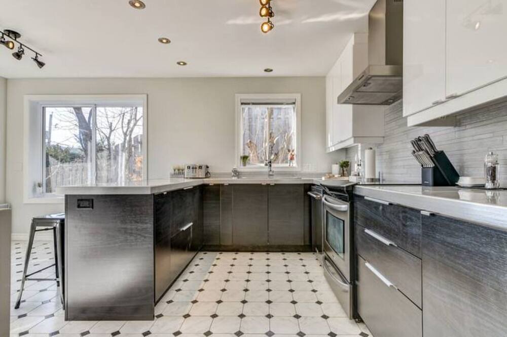 Photo of Kitchen in Saint-Sauveur