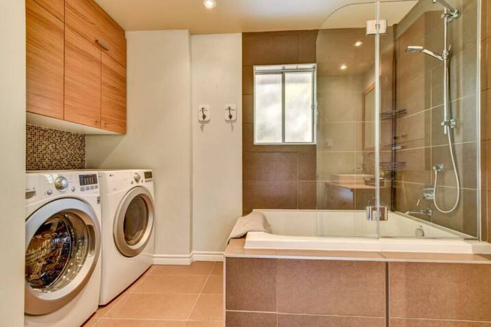Photo of Bathroom in Saint-Sauveur