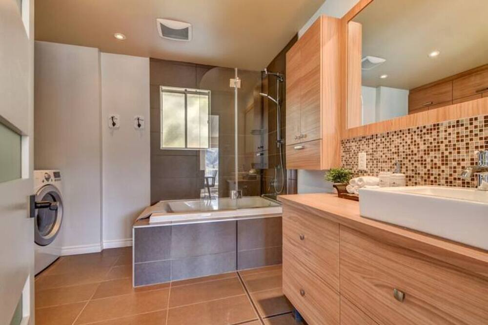 Photo of Bathroom in Saint-Sauveur
