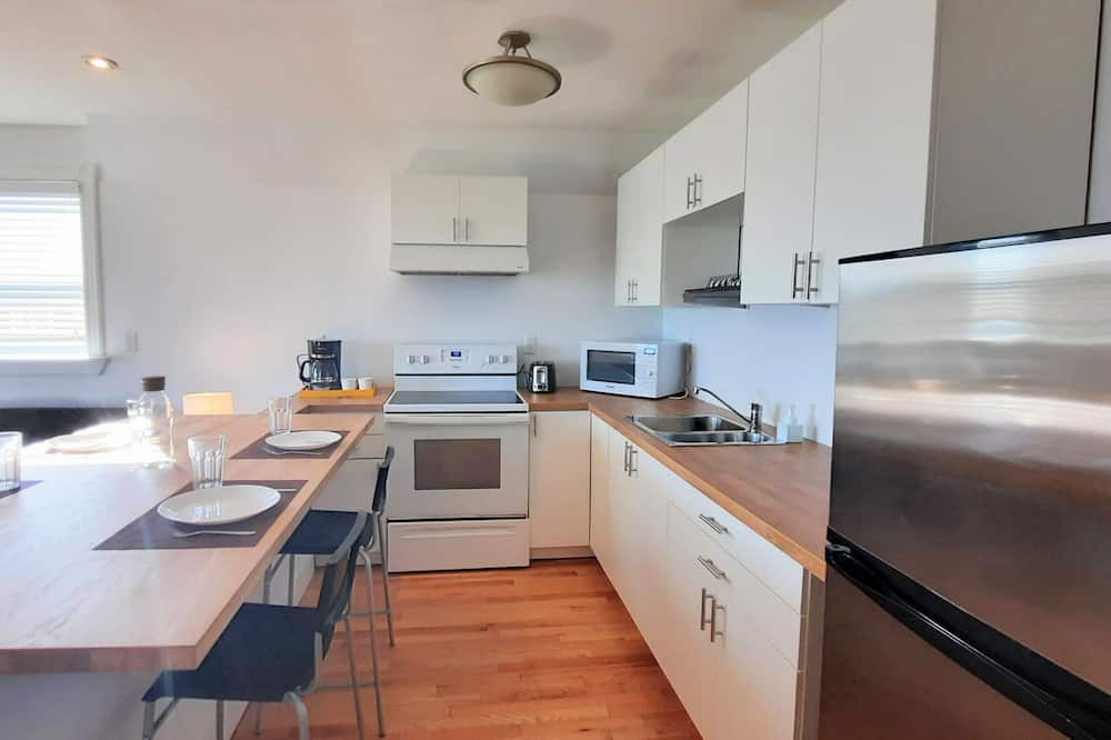 Photo of Kitchen in Eastern Passage