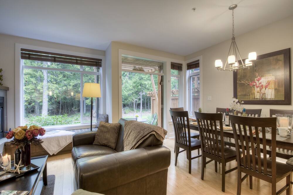 Photo of Livingroom in Regional District of Nanaimo
