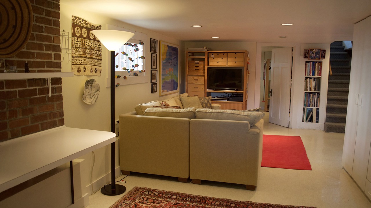 Photo of Livingroom in West Point Grey